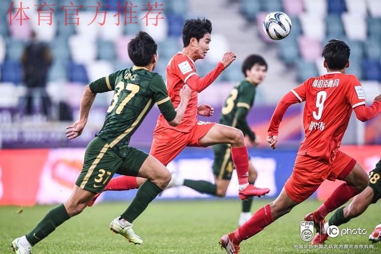 足协杯“全民足球”战况激烈 甘肃“黑马”一战成名 足协杯“全民足球”战况激烈 甘肃“黑马”一战成名